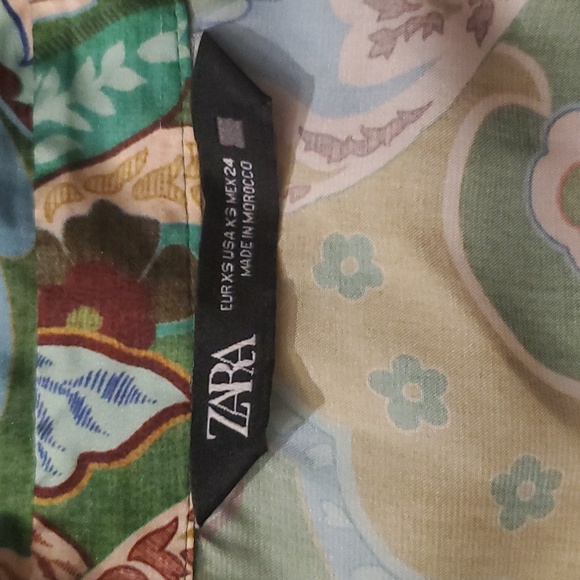 Zara button up top - Picture 4 of 9